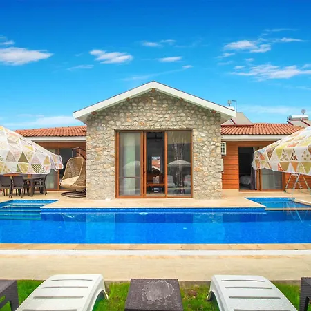 Patara Fiesta 3+1 Villa, Oezel Havuzlu, Vila Fethiye