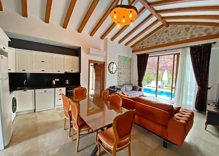 Patara Fiesta 3+1 Villa, Oezel Havuzlu, Vila Fethiye